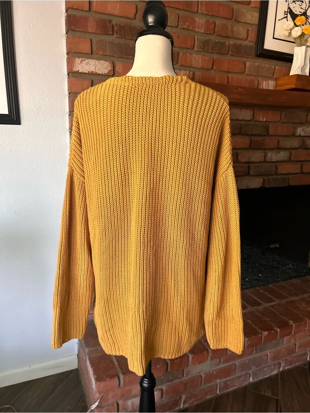 Jenni Kayne Fisherman Organic Cotton V-Neck Sweater in Mustard Yellow Sz M